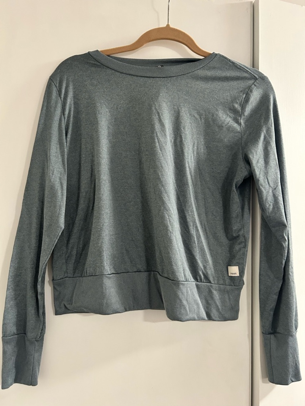 Vuori Lightweight Crewneck long sleeve shirt in Slate Blue
